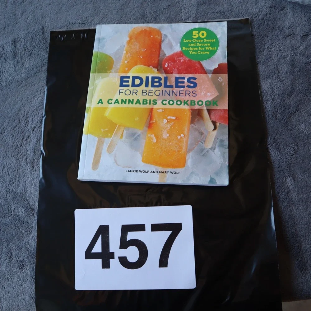 Edibles for Beginners Cannabis Cookbook by Laurie Wolf and Mary Wolf 2019